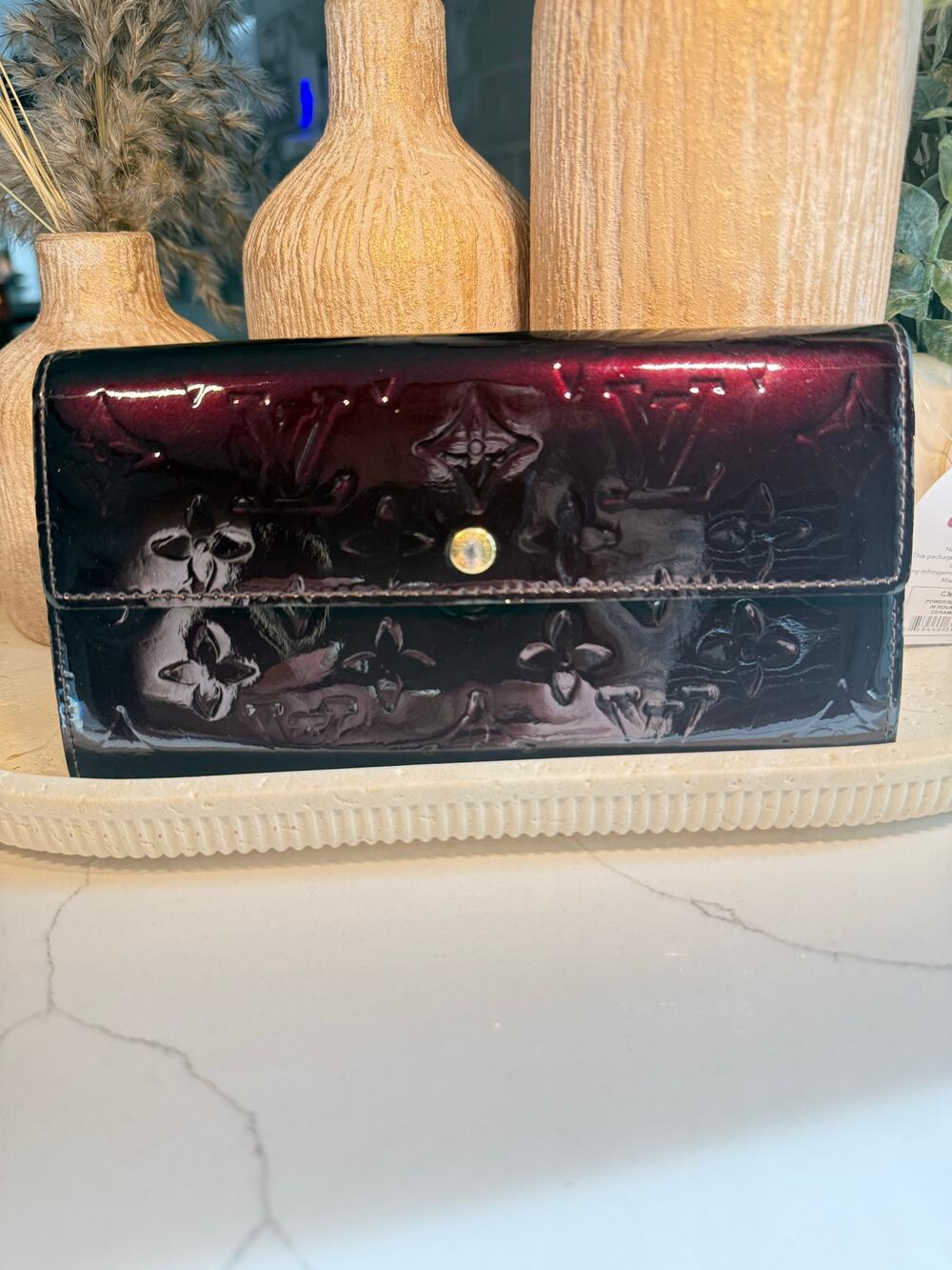 Louis Vuitton Monogram Vernis Amarante International Wallet